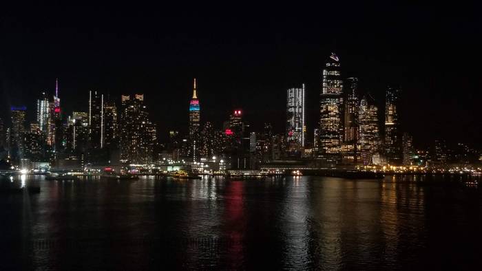 Skyline of New York at night